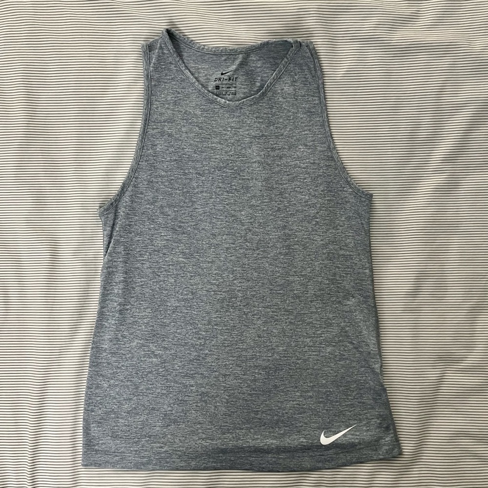 Nike Gray Sleeveless Tank Top